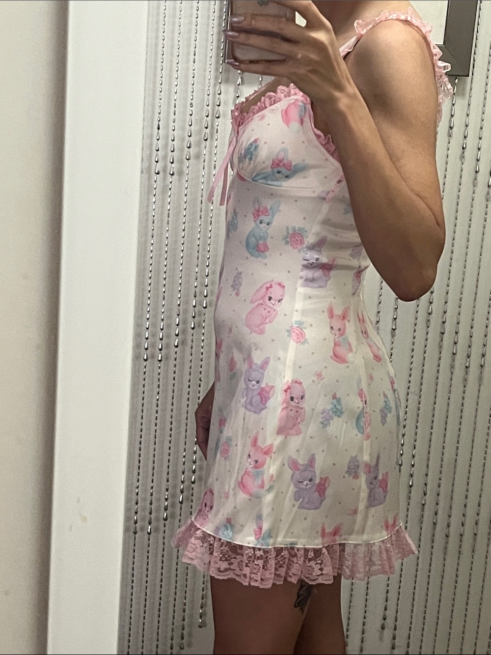 Cutesy printed minidress with lace trim - Picture 5 of 6